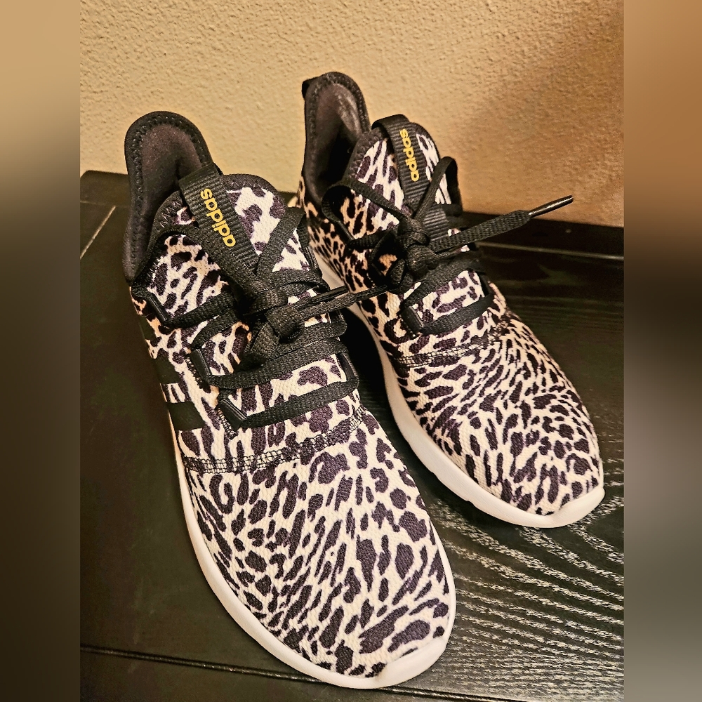 NEW Adidas Women's Cloudfoam Pure 2.0 Sneakers